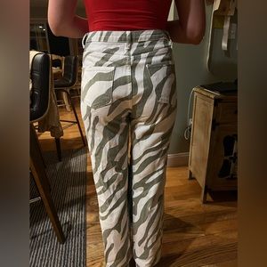 Zebra pants